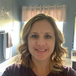 Meet your Posher, Niki